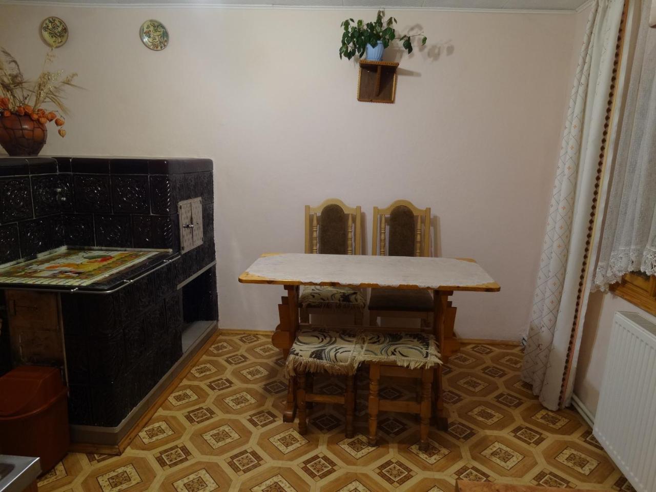 Guest House Karpaty Yaremche Luaran gambar