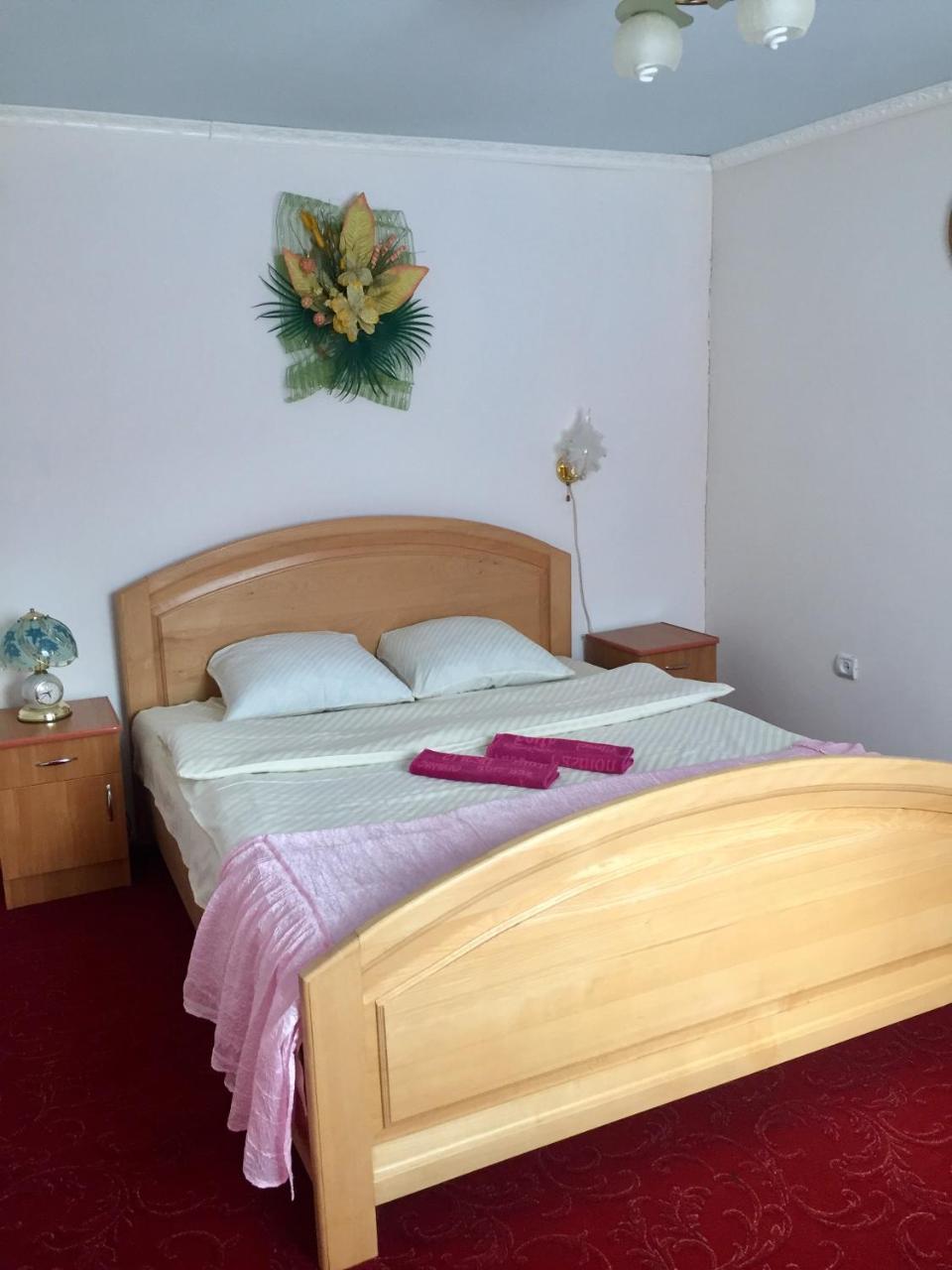 Guest House Karpaty Yaremche Luaran gambar
