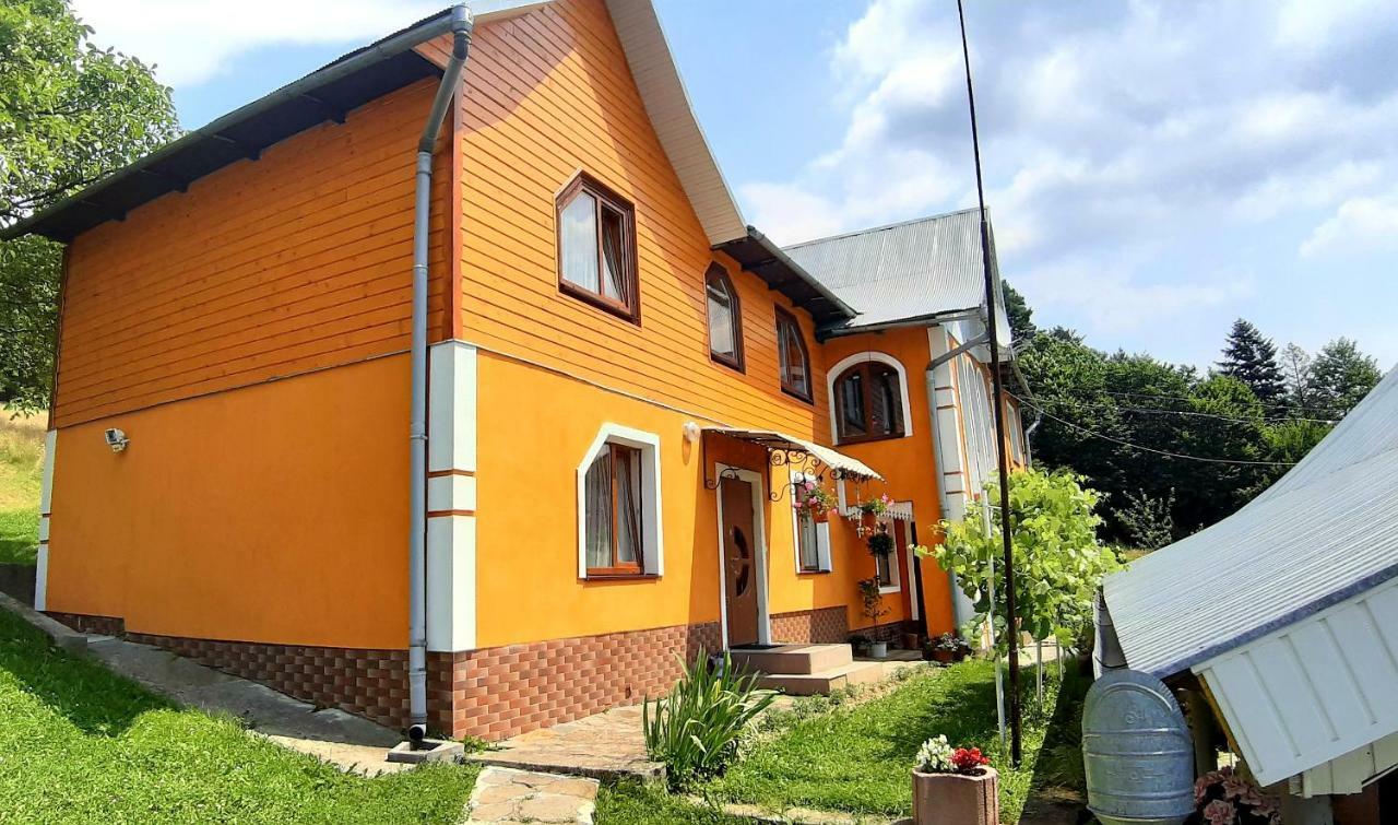 Guest House Karpaty Yaremche Luaran gambar